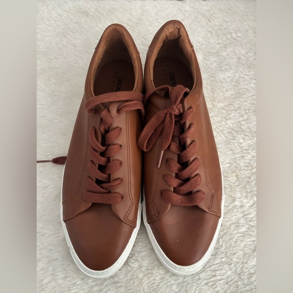 ASOS DESIGN lace up sneakers in tan faux leather Size 9 - Picture 3 of 11